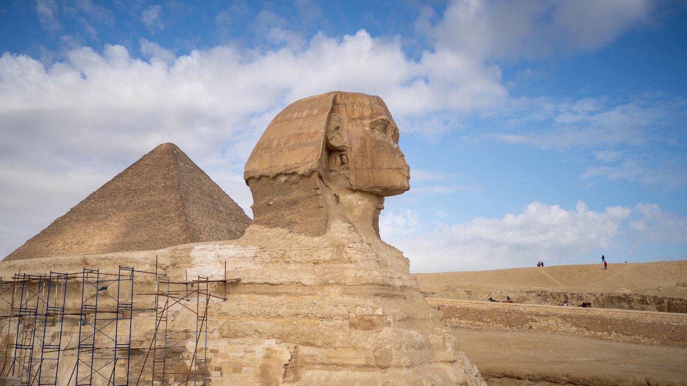 Sphinx and pyramid in Egypt